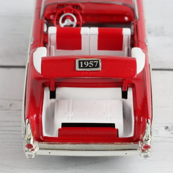 Vintage 1957 Red Chevy Convertible Reminisce Bank Key Liberty Classics - Picture 8 of 10